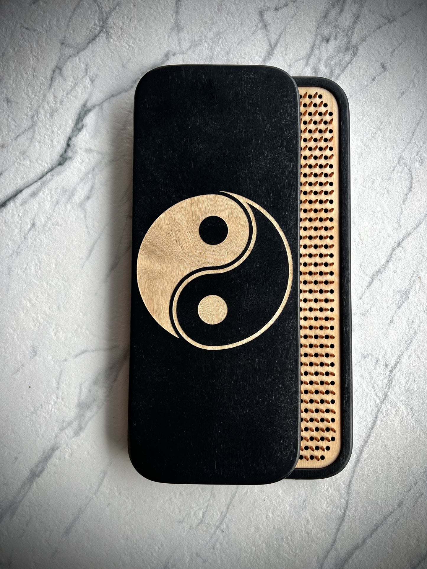 Black Yin-Yang Dinamic